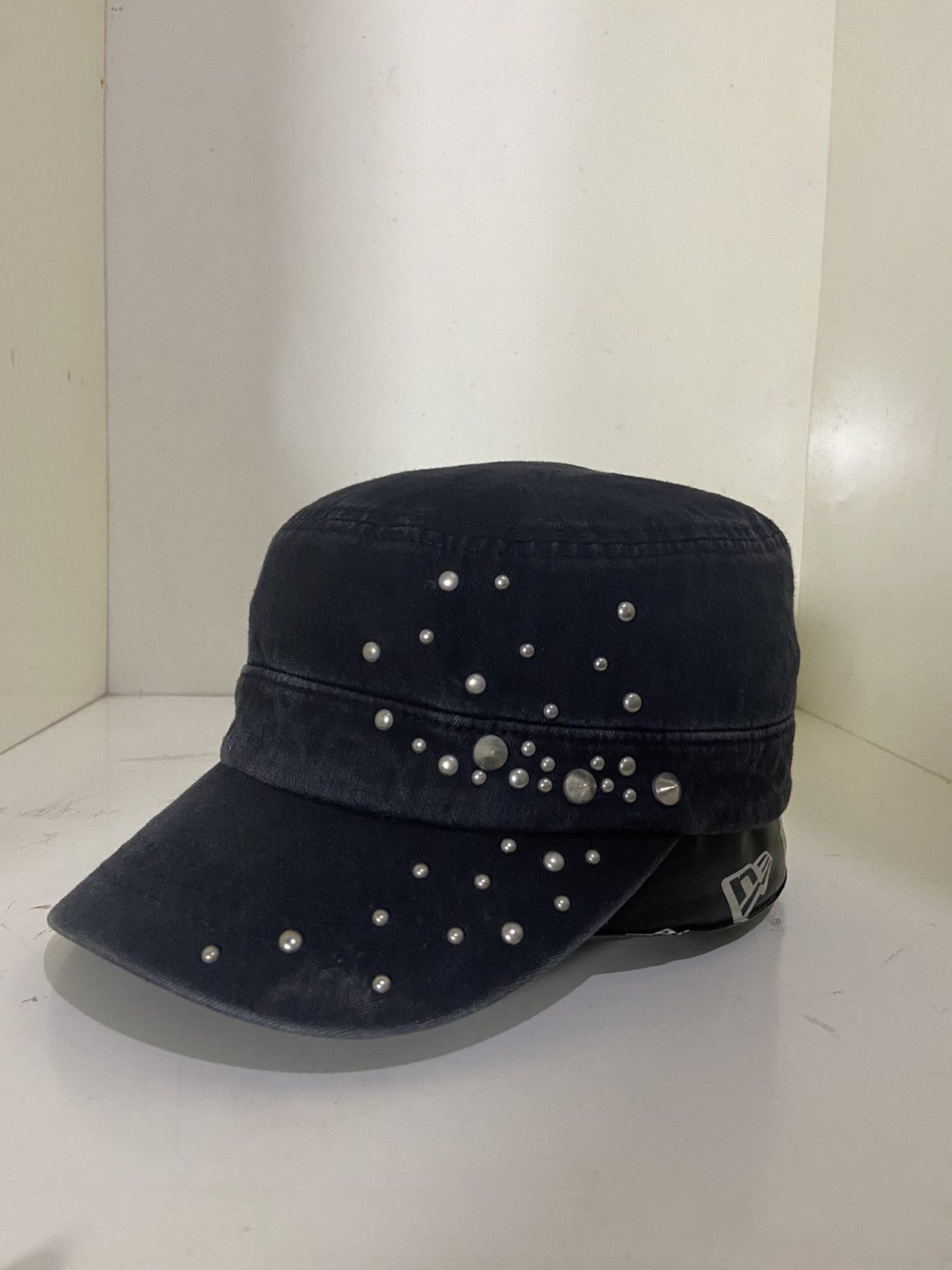 Japanese Brand 2000s sprinkled punk hat Size ONE SIZE - 1 Thumbnail