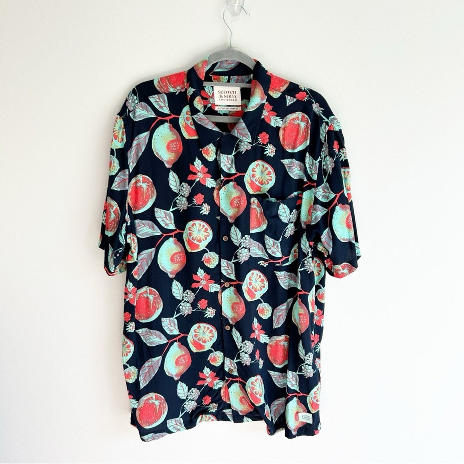 NWT Scotch & Soda Black Fruit Print Short Sleeve Shirt XL