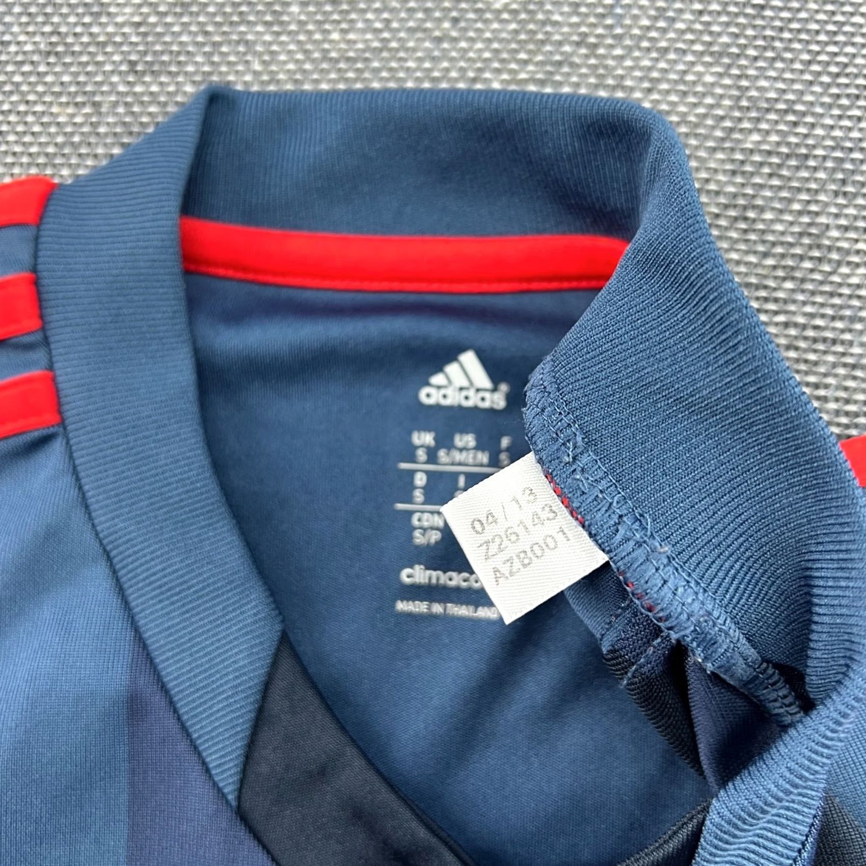 Adidas Bayern Munich 2013 2014 Third Mens Football Jersey Adidas Shirt Camiseta Small M Blue Shirt Mens Football Jersey Size US M / EU 48-50 / 2 - 6 Thumbnail