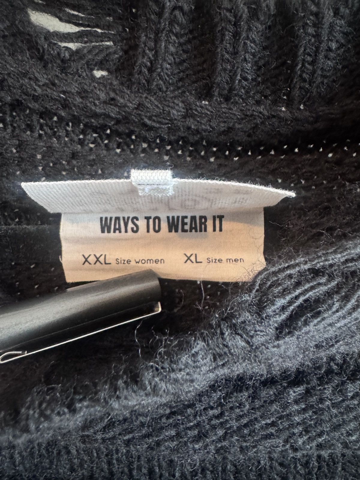 MM6 Black Distressed Cropped Sweater Size US XL / EU 56 / 4 - 5 Thumbnail