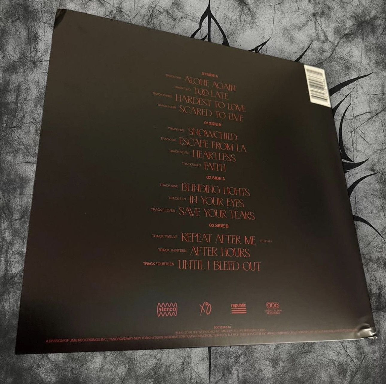 The Weeknd THE WEEKND SIGNED HOLO AFTER HOURS VINYL COVER ONLY FLAWED Size ONE SIZE - 6 Thumbnail