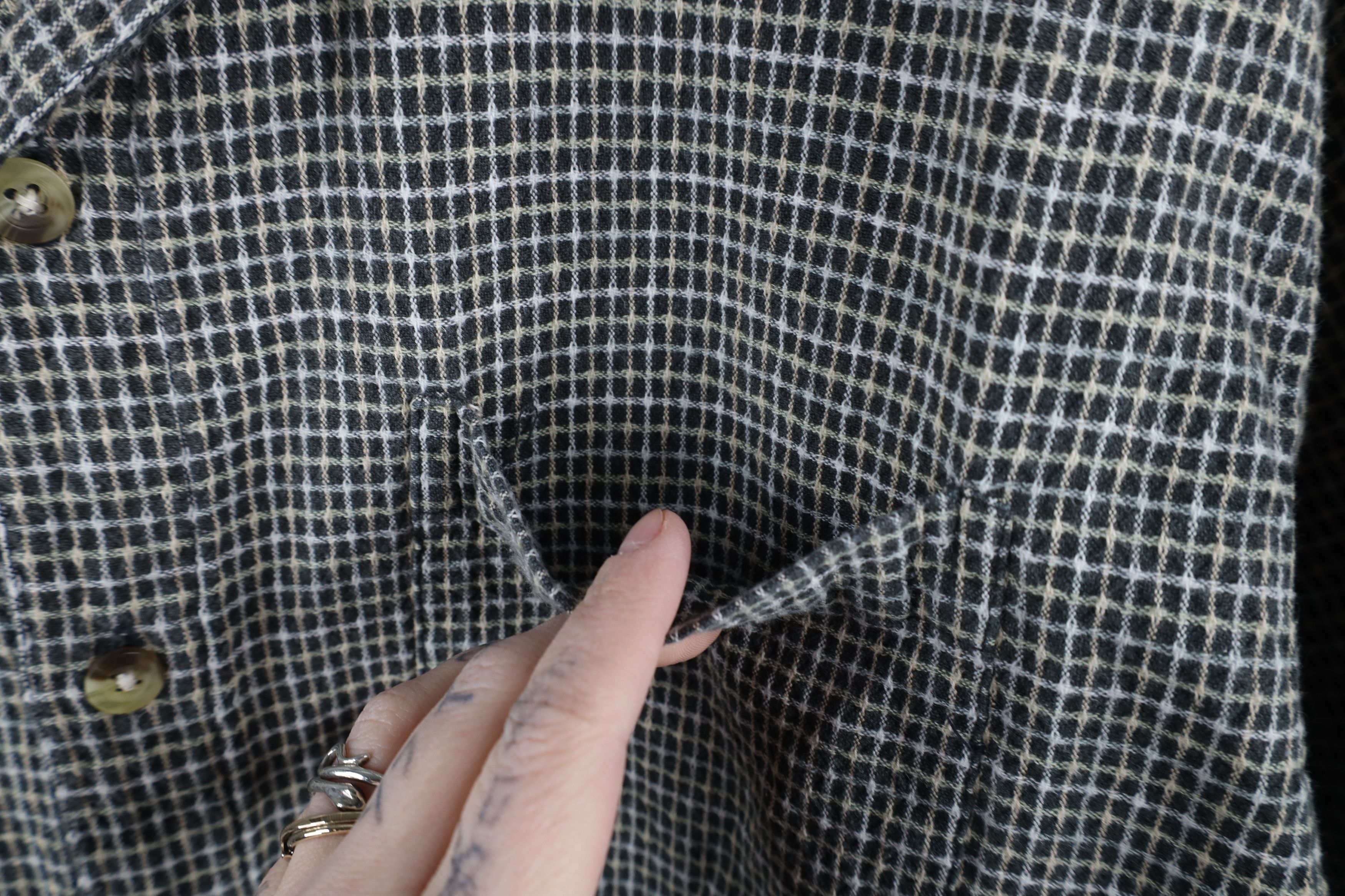 Vintage Vintage 90s Streetwear Short Sleeve Collared Button Shirt Size US M / EU 48-50 / 2 - 4 Thumbnail