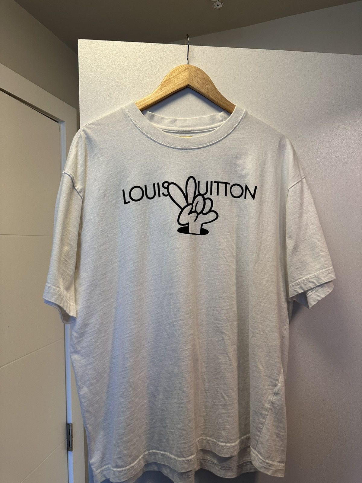 Market Louis Vuitton Tee Size US XL / EU 56 / 4 - 1 Thumbnail