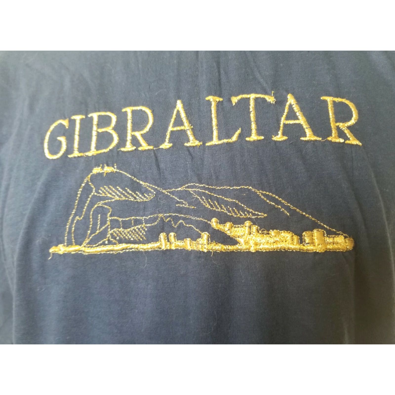 Vintage VINTAGE Beach Club Gibraltar Embroidered Souvenir Travel T Shirt Mens XXL Blue 2XL Short Sleeve Crew Neck Classic Fit Size US XXL / EU 58 / 5 - 4 Thumbnail