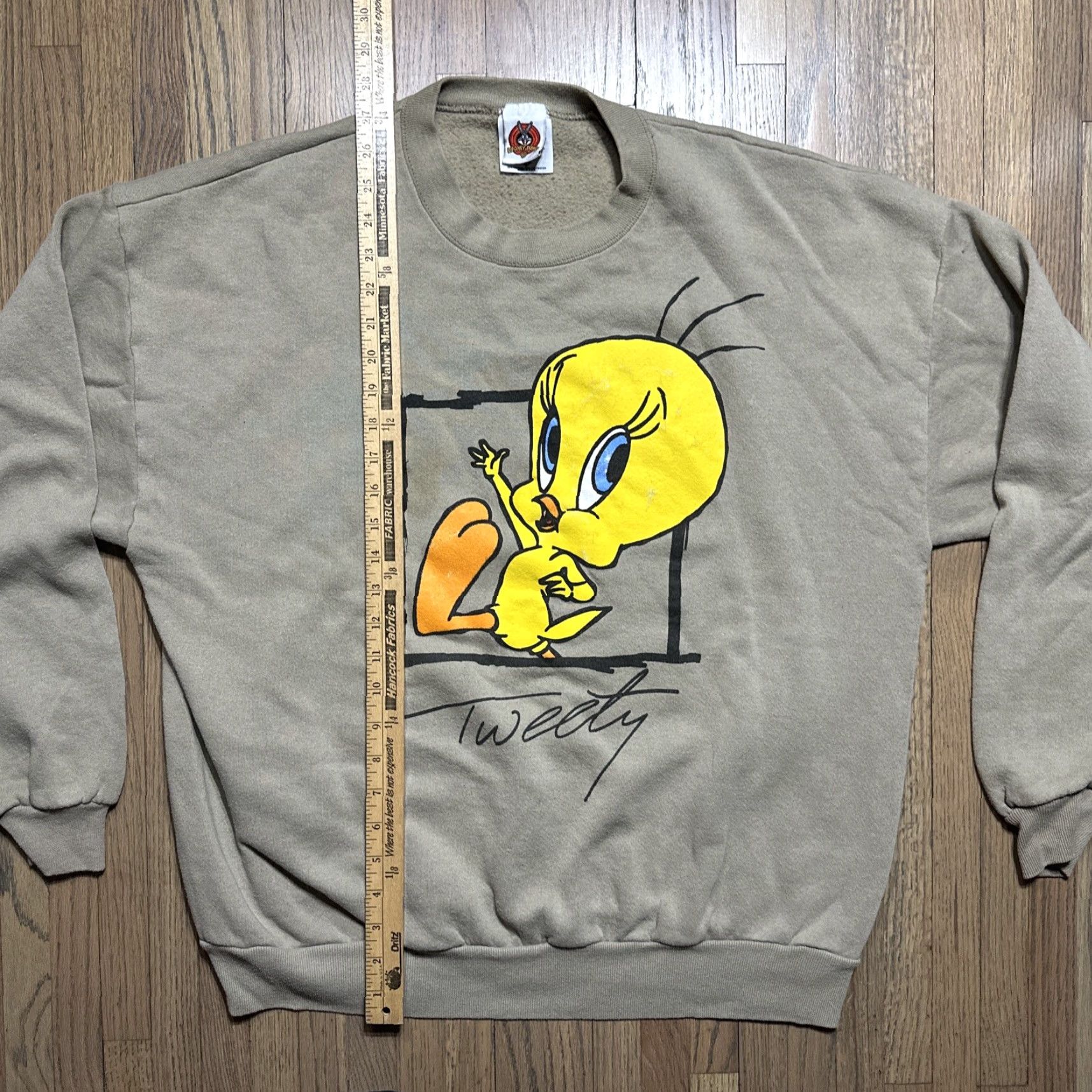 Vintage VINTAGE Tweety Bird Looney Tunes Graphic Sweatshirt Sweatshirt 2XL Brown Mens Slim Long Sleeve Crew Neck Graphic Print 80s 90s Cartoon Size US XXL / EU 58 / 5 - 7 Thumbnail