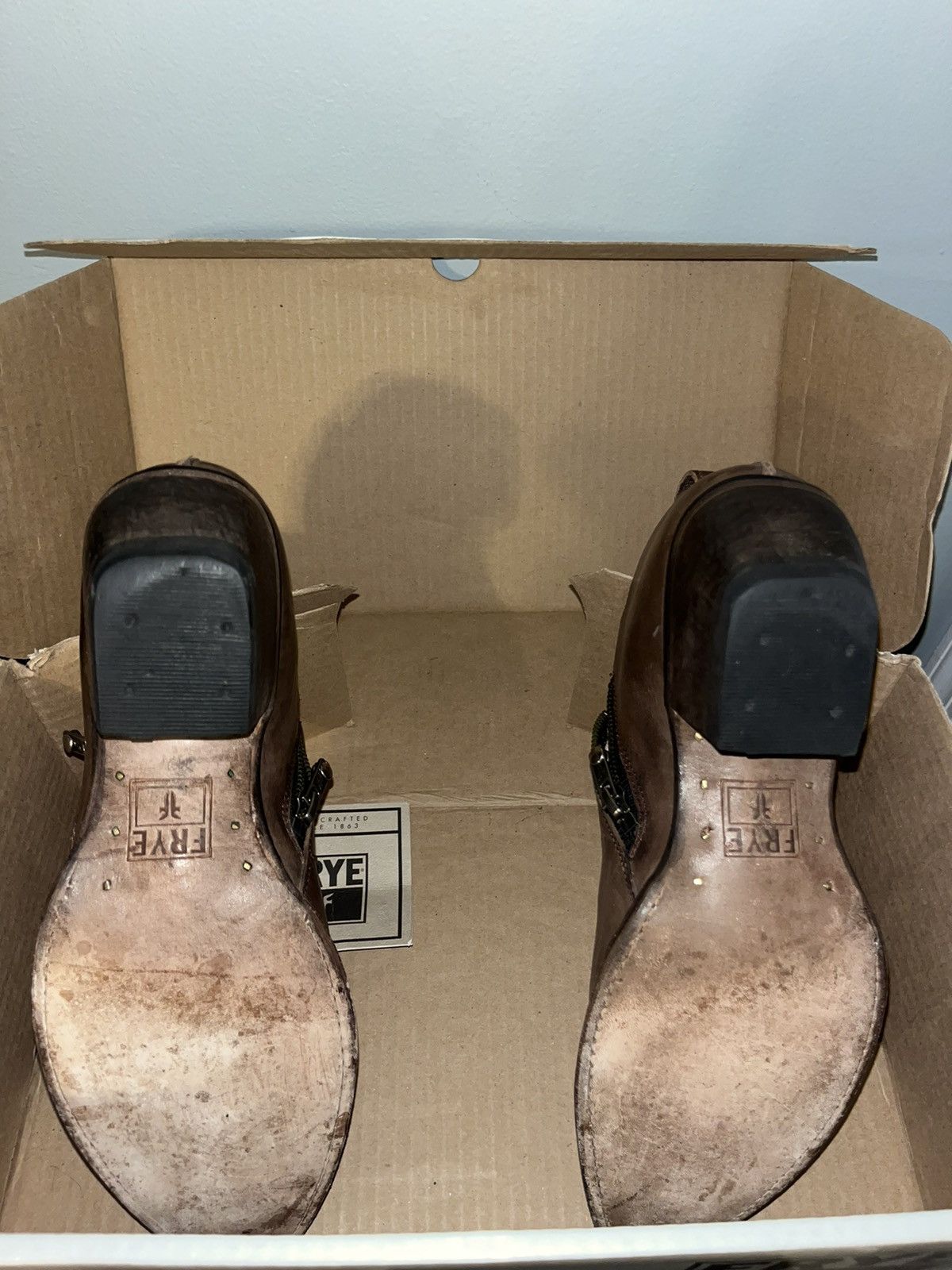 Frye Womens FRYE Sacha Moto Shootie Size US 9.5 / IT 39.5 - 8 Thumbnail