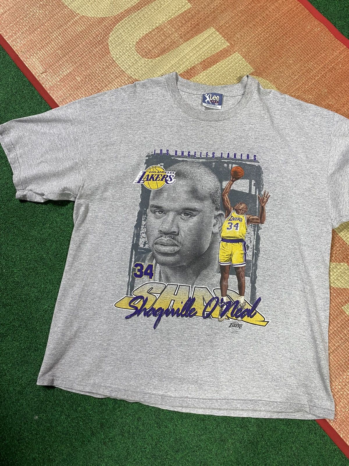 Vintage Vintage 90’s Lakers Shaq T-Shirt Vtg Adult Size 2XL Size US XXL / EU 58 / 5 - 1 Thumbnail