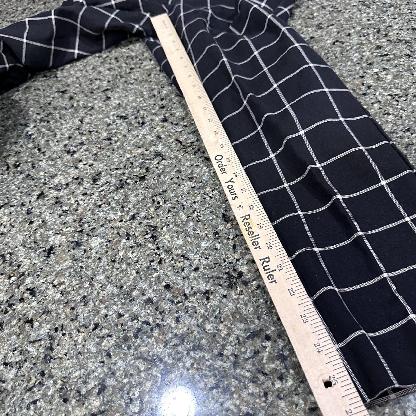 White House Black Market White House Black Market Pants Women 8 Black Cream Slim Ankle Windowpane Plaid Check Size 30" / US 8 / IT 44 - 6 Thumbnail