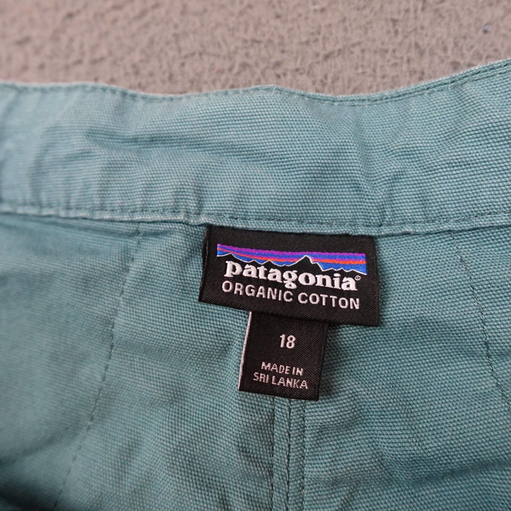 Patagonia Patagonia Stand Up Shorts Womens 18 Organic Cotton Outdoor Pockets 58160 Size 40" / US 18 - 2 Thumbnail