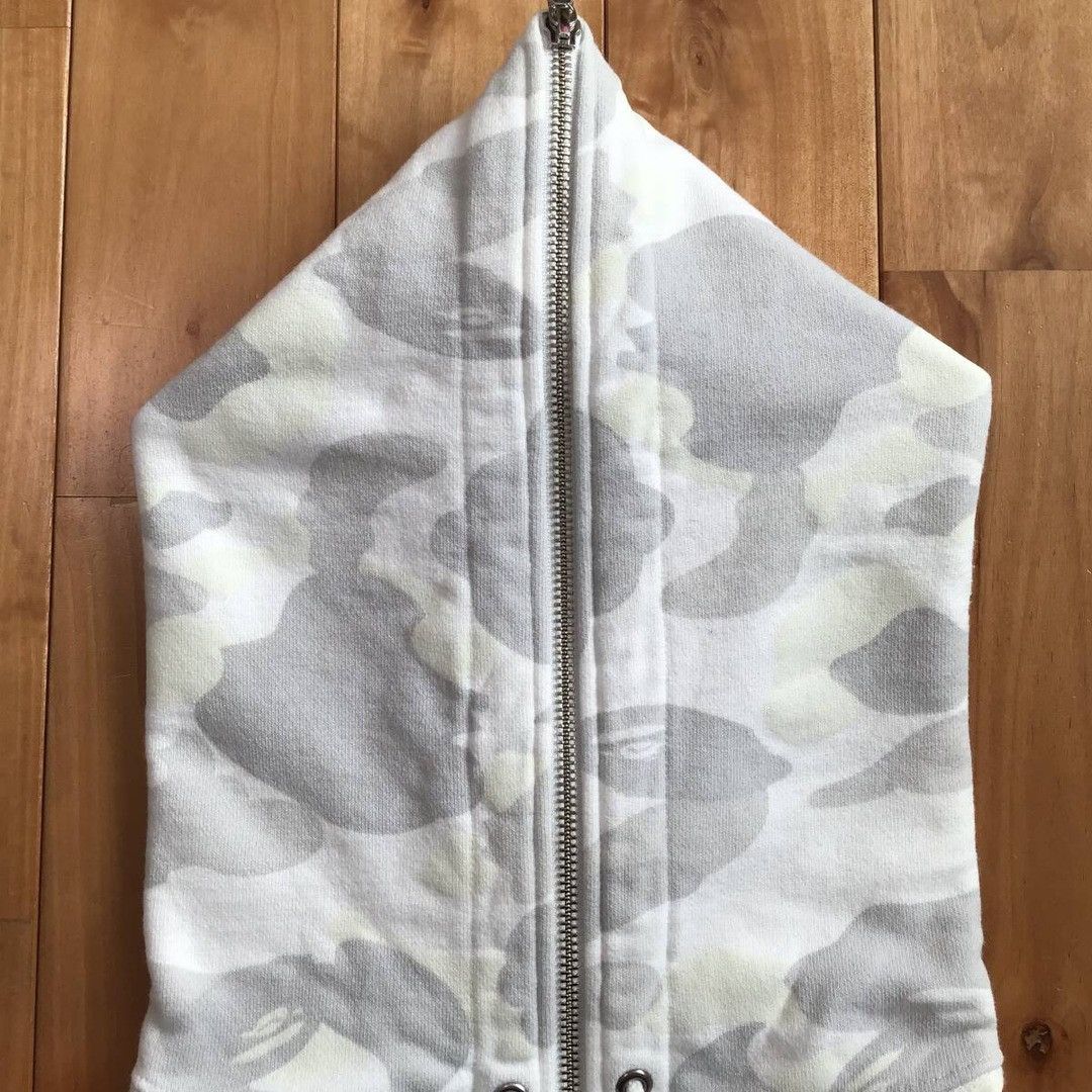 Bape 💫Glow in the dark💫 BAPE City camo full zip hoodie vest APE Size US M / EU 48-50 / 2 - 7 Thumbnail
