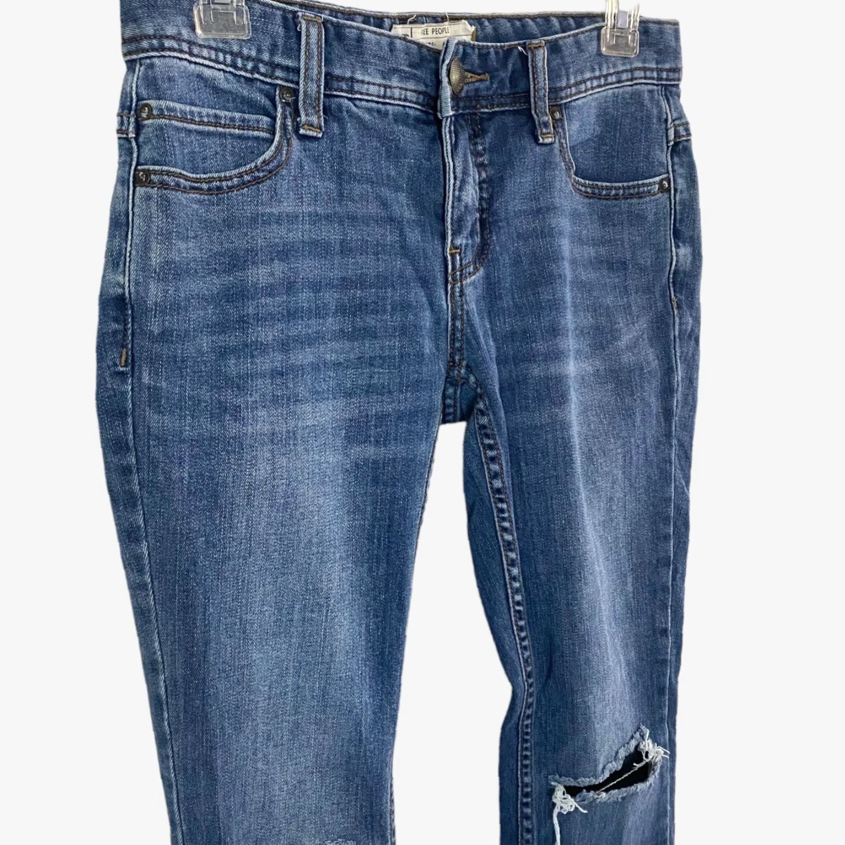 Free People Free People Skinny Jeans Womens 25 Blue Denim Mid Distressed Raw Hem Ankle Cropped Pockets Stretch Cotton Blend Denim 5-Pocket Womens Jeans Size 42" / US 20 - 4 Thumbnail