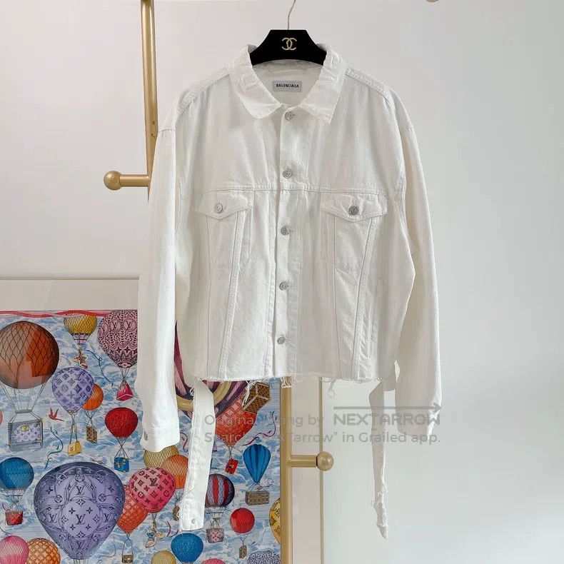 Balenciaga Balenciaga White denim jacket Size XXS / US 00 / IT 34 - 1 Thumbnail