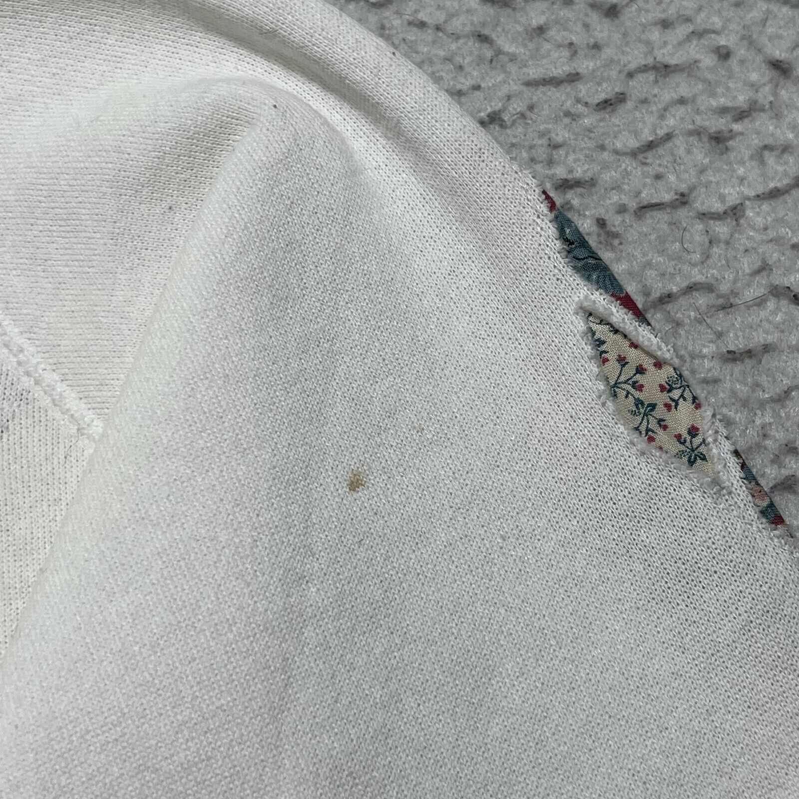 Hanes Vintage Hanes Crewneck Sweatshirt Snowflake Embroidery USA Size XL / US 12-14 / IT 48-50 - 6 Thumbnail