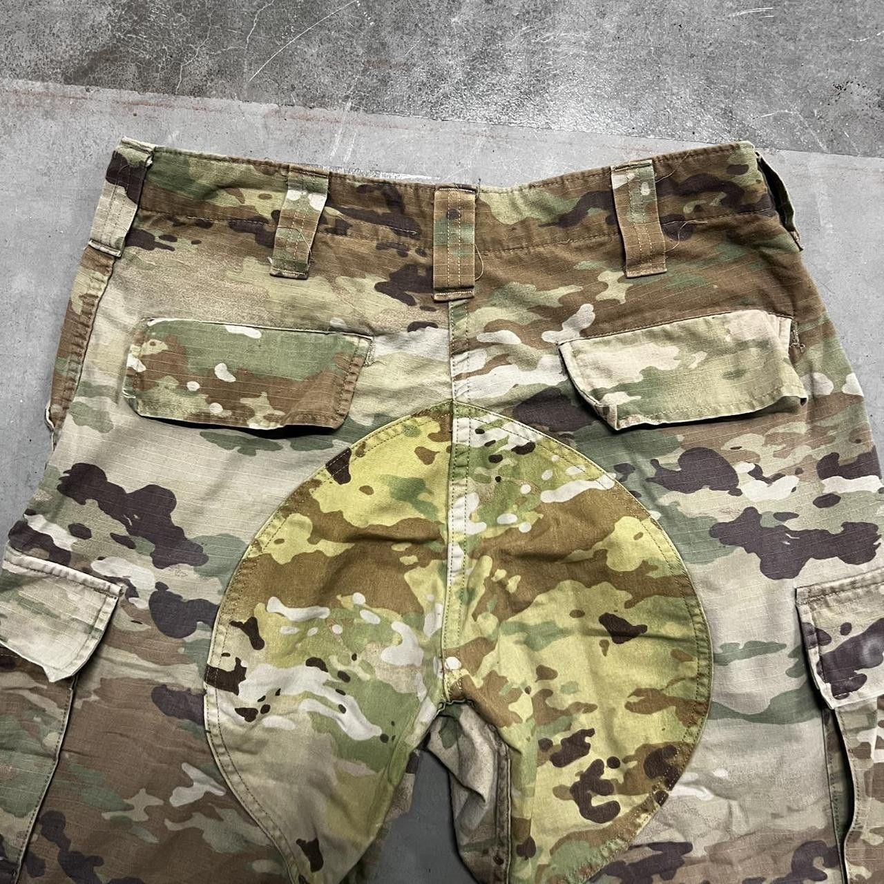 Vintage Vintage Y2K/2000s Baggy Double Knee Camo Cargo Pants! Size US 32 / EU 48 - 7 Thumbnail