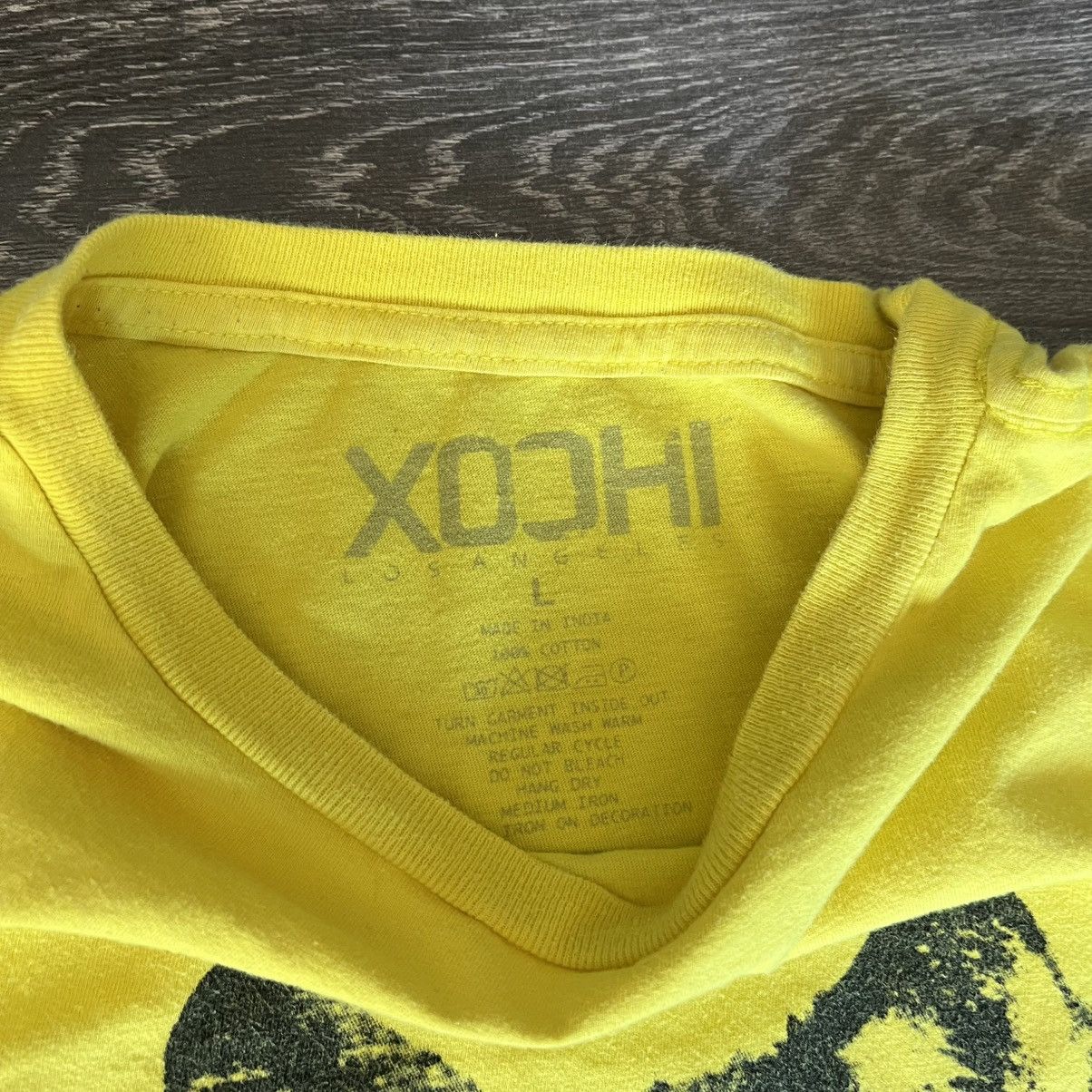 Vintage Vintage 2000s Fakemink Style Wolf Bow Tie Logo Xochi T Shirt Size US L / EU 52-54 / 3 - 3 Thumbnail
