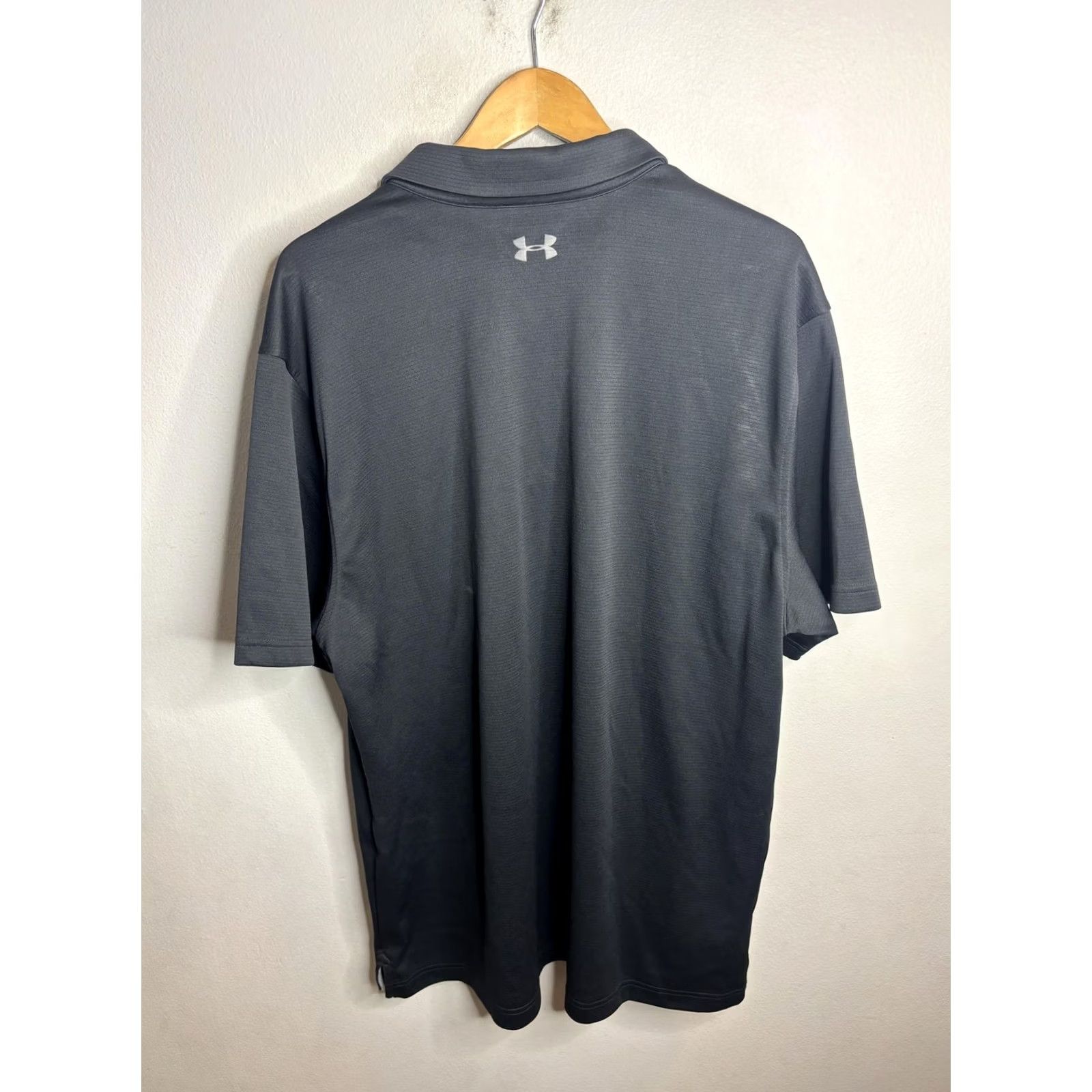 Under Armour VINTAGE/Under Armour Polo Shirt Mens 2XL Black HeatGear Lightweight Athletic Golf Logo Size US XXL / EU 58 / 5 - 5 Thumbnail