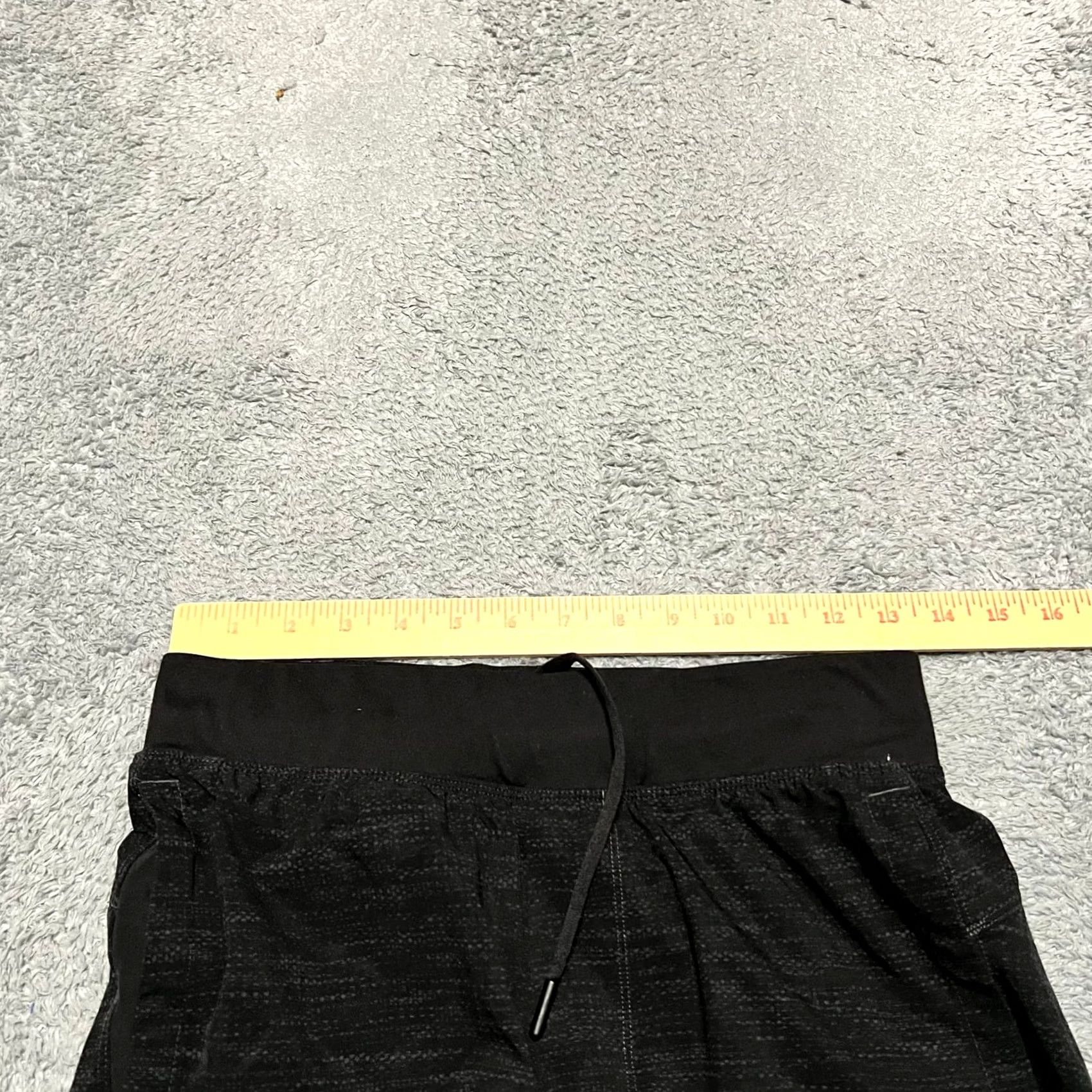 Lululemon Lululemon T.H.E. Shorts Mens Small Luxtreme Black Patterned Running M7Y24S Size US 29 - 5 Thumbnail