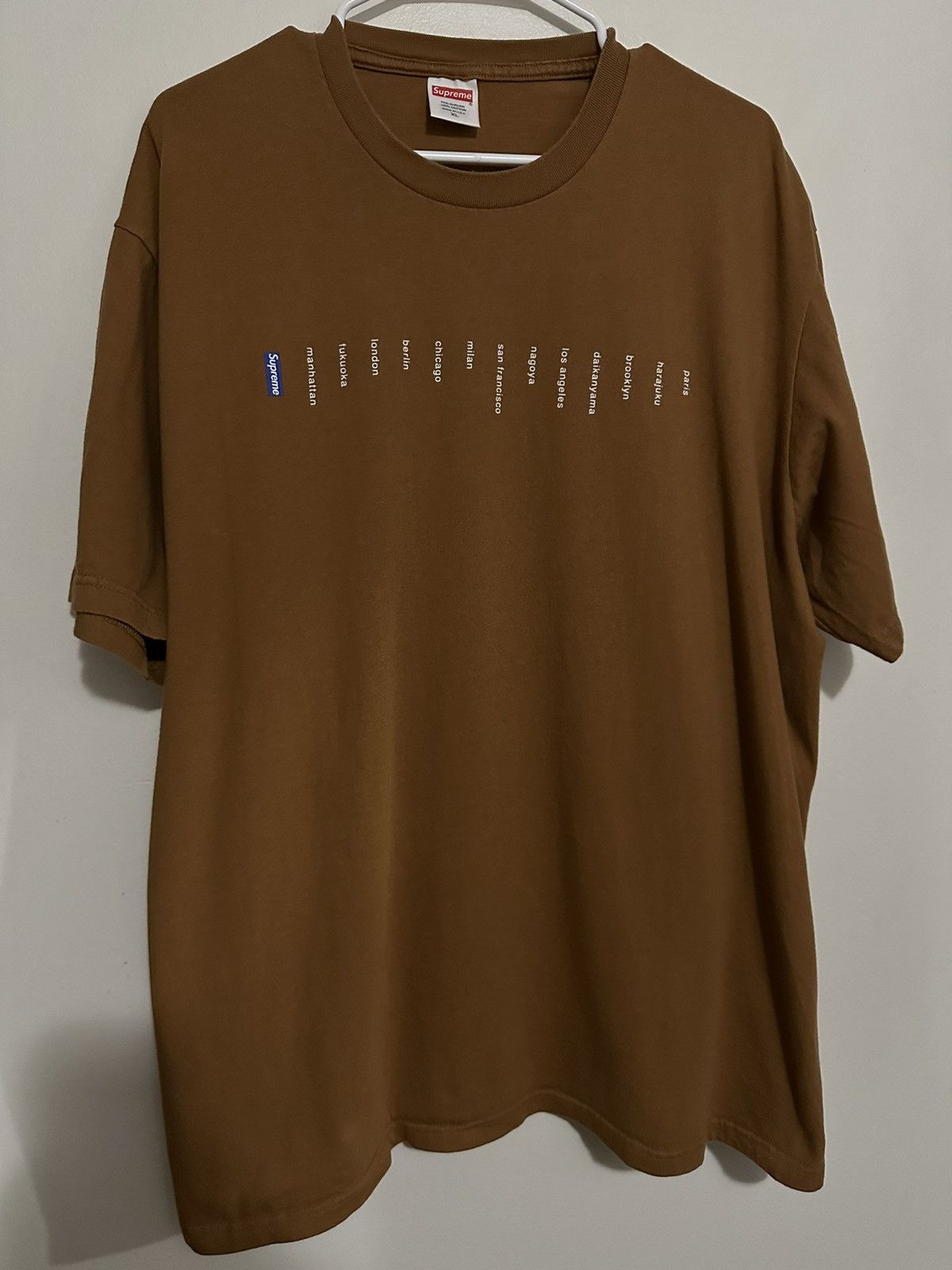 Supreme Supreme Location Tee Size US XL / EU 56 / 4 - 1 Thumbnail