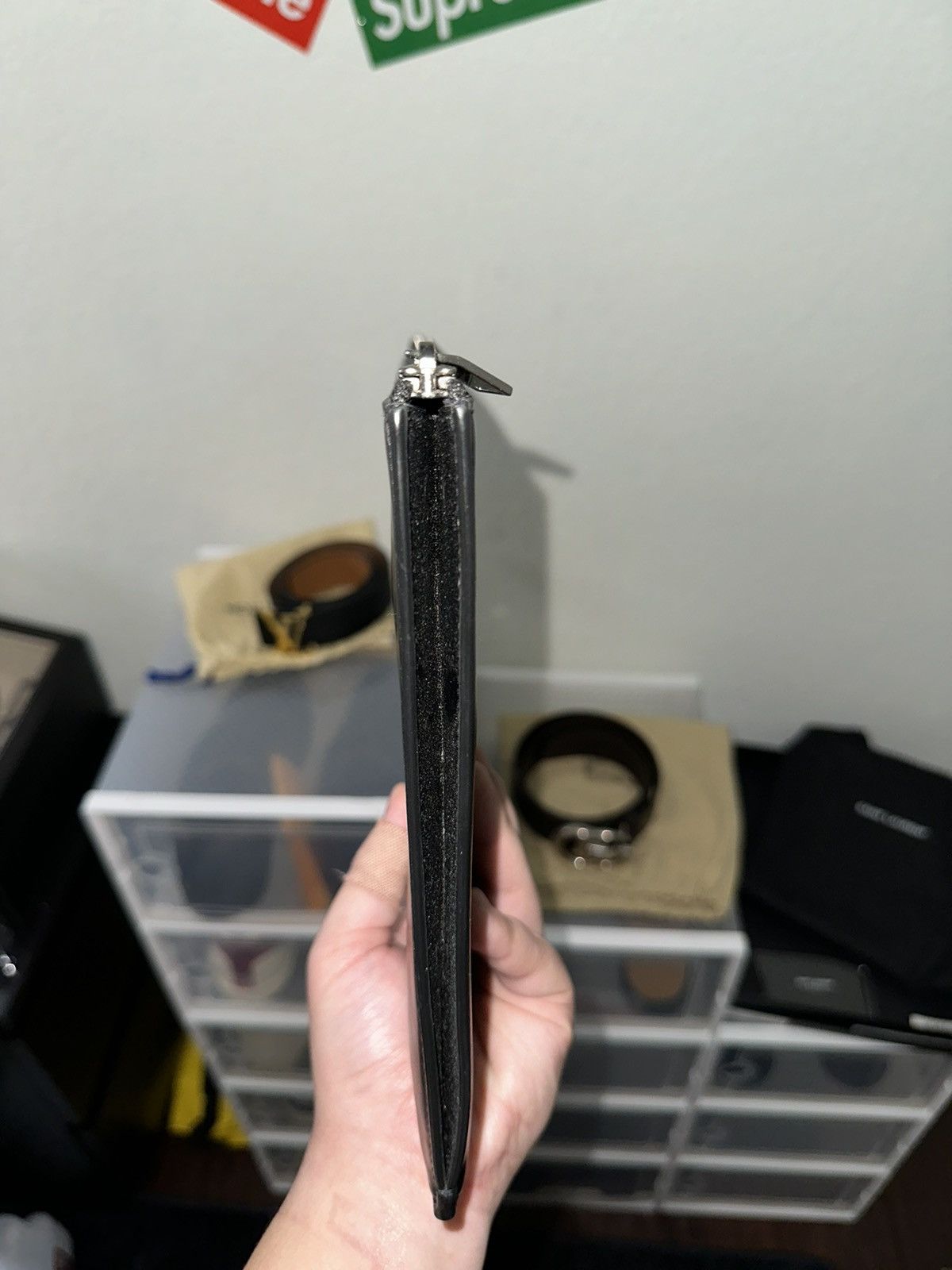 Saint Laurent Paris × Yves Saint Laurent Saint Laurent Matte Leather Tiny Monogram Zip Holder Size ONE SIZE - 8 Thumbnail