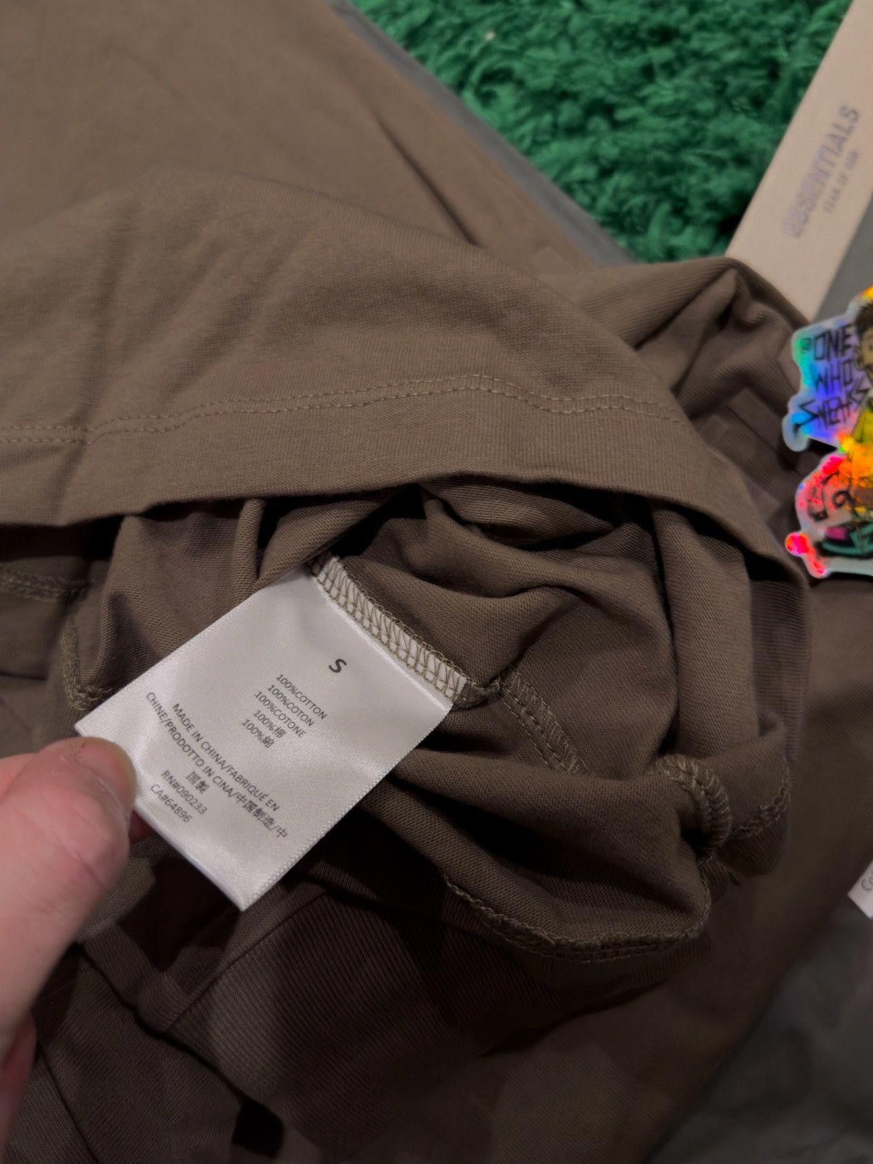 Fear of God Fear of God Essentials LS Tee Wood Size Small Size US S / EU 44-46 / 1 - 6 Thumbnail