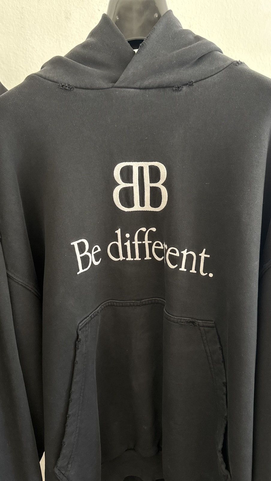 Balenciaga Balenciaga Hoodie Be Different Size US S / EU 44-46 / 1 - 2 Thumbnail