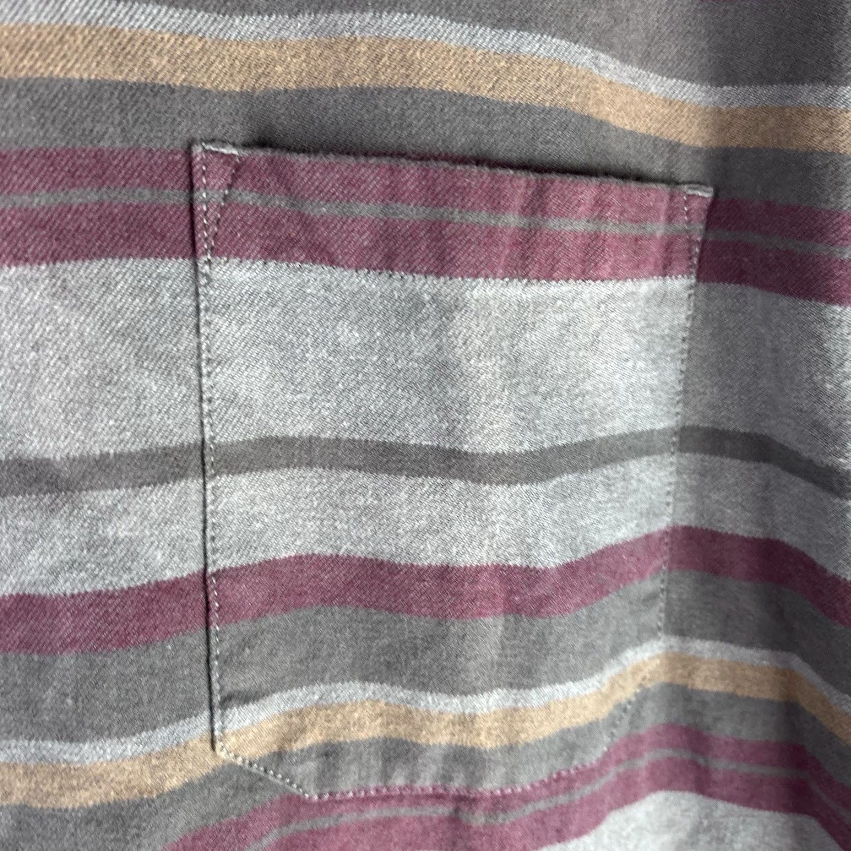 Eddie Bauer VINTAGE Eddie Bauer Long Sleeve Shirt Mens 2XL Gray Red Striped Button Down Size US XXL / EU 58 / 5 - 5 Thumbnail
