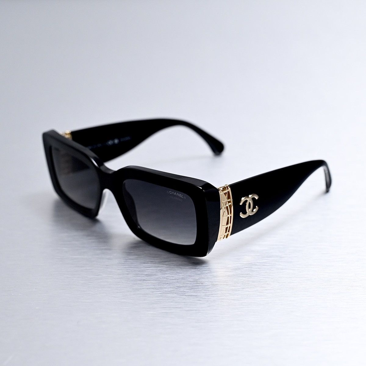 Chanel CHANEL 0CH5534 SUNGLASSES Size ONE SIZE - 1 Thumbnail
