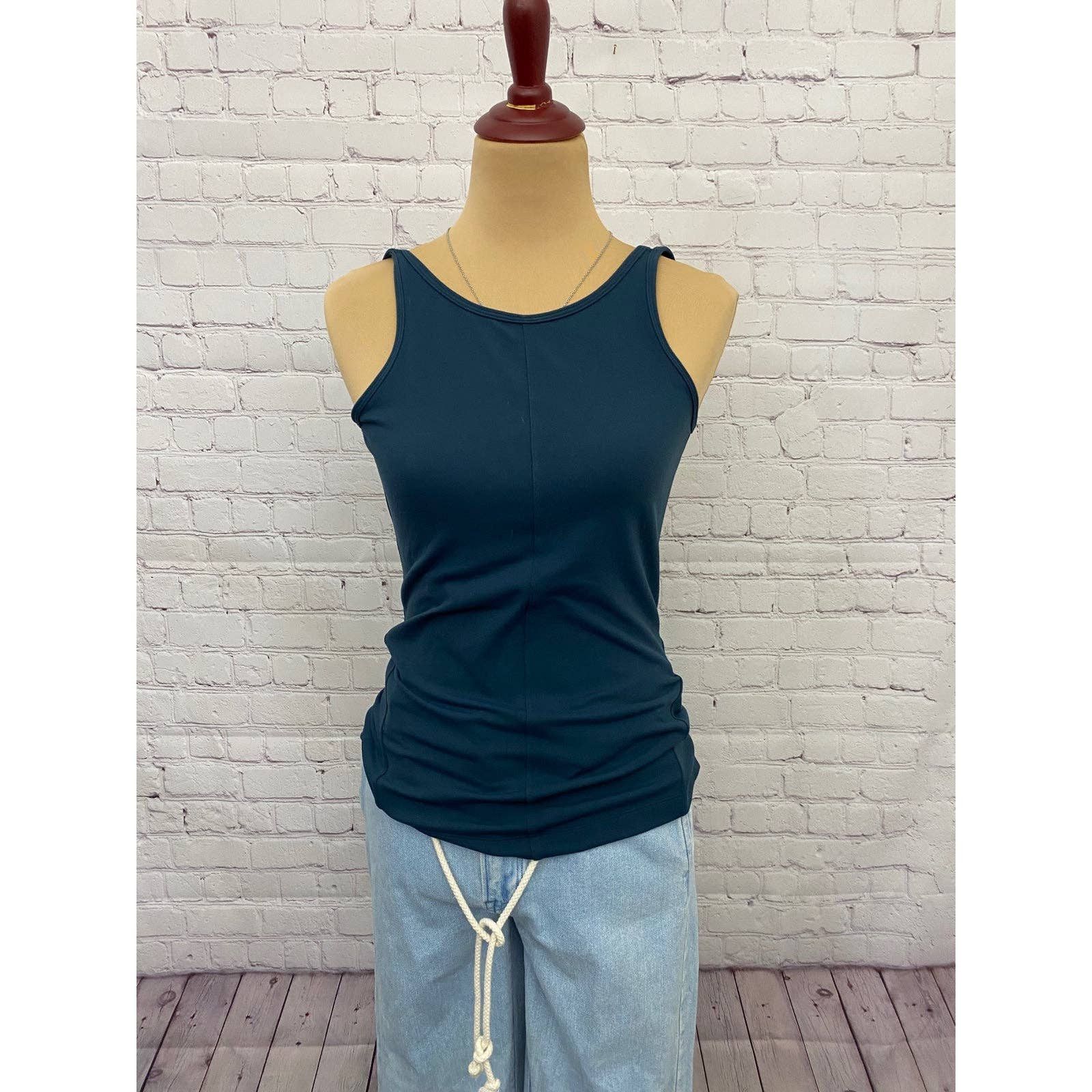 Lululemon lululemon tank top Size M / US 6-8 / IT 42-44 - 1 Thumbnail