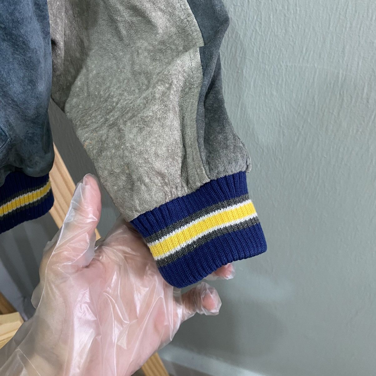 Formula 1 Vintage Williams Renault F1 World Champions Suede Bomber Size US M / EU 48-50 / 2 - 10 Thumbnail