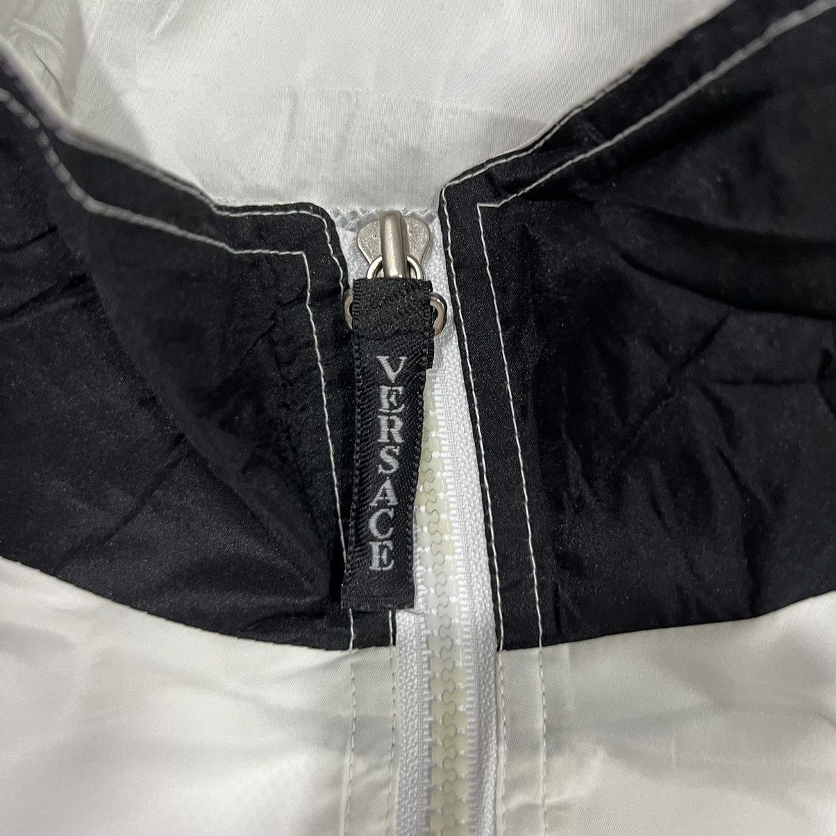 Versace Versace 90's Vest Size US L / EU 52-54 / 3 - 4 Thumbnail