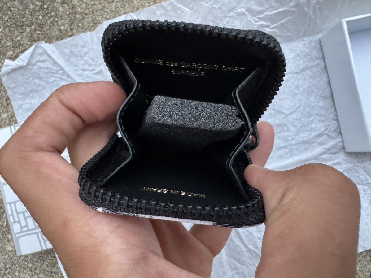 Comme des Garcons SHIRT × Supreme Supreme Comme Des Garcons Shirt Pink Small Eyes Coin Pouch Size ONE SIZE - 3 Thumbnail