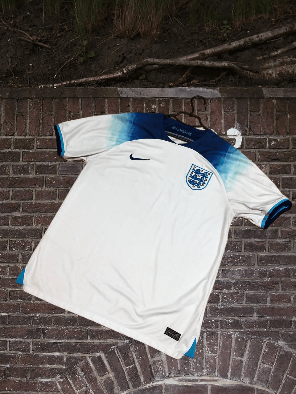 Nike Jerseys Nike Football T-Shirt white vintage sportwear Size US XL / EU 56 / 4 - 1 Thumbnail