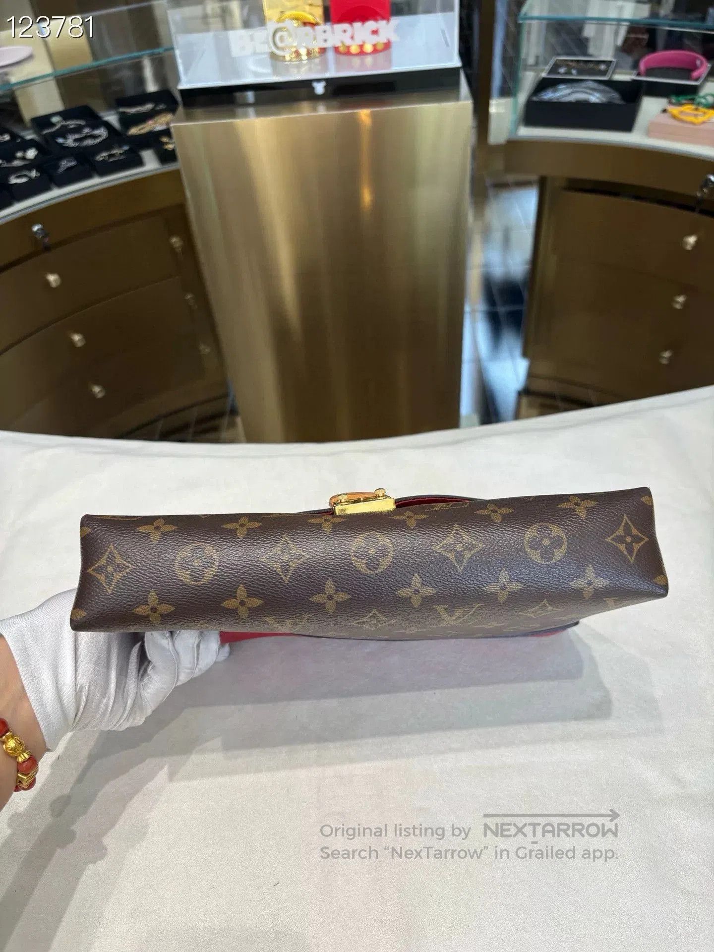 Louis Vuitton LV Saint Placide Crossbody Envelope Bag. Size ONE SIZE - 7 Thumbnail