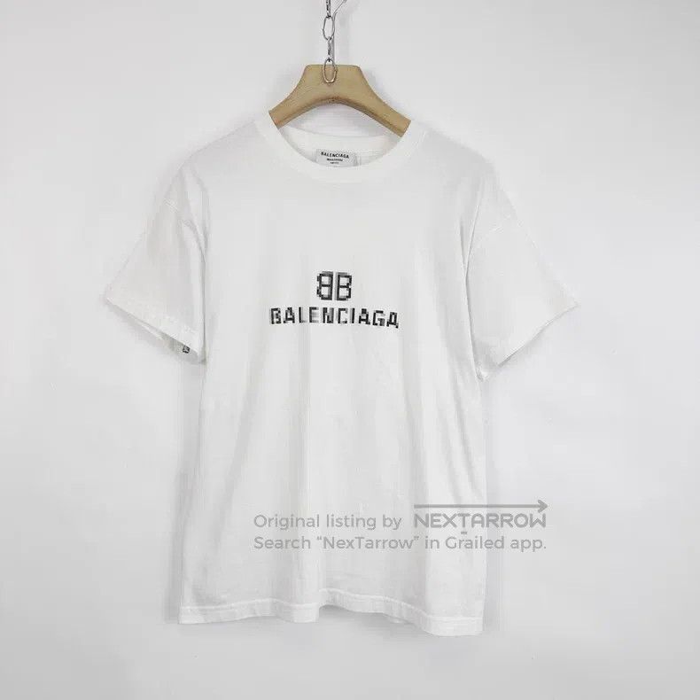 Balenciaga Balenciaga Chest Mosaic Logo Printed White Round Neck T-Sh Size US XS / EU 42 / 0 - 1 Thumbnail
