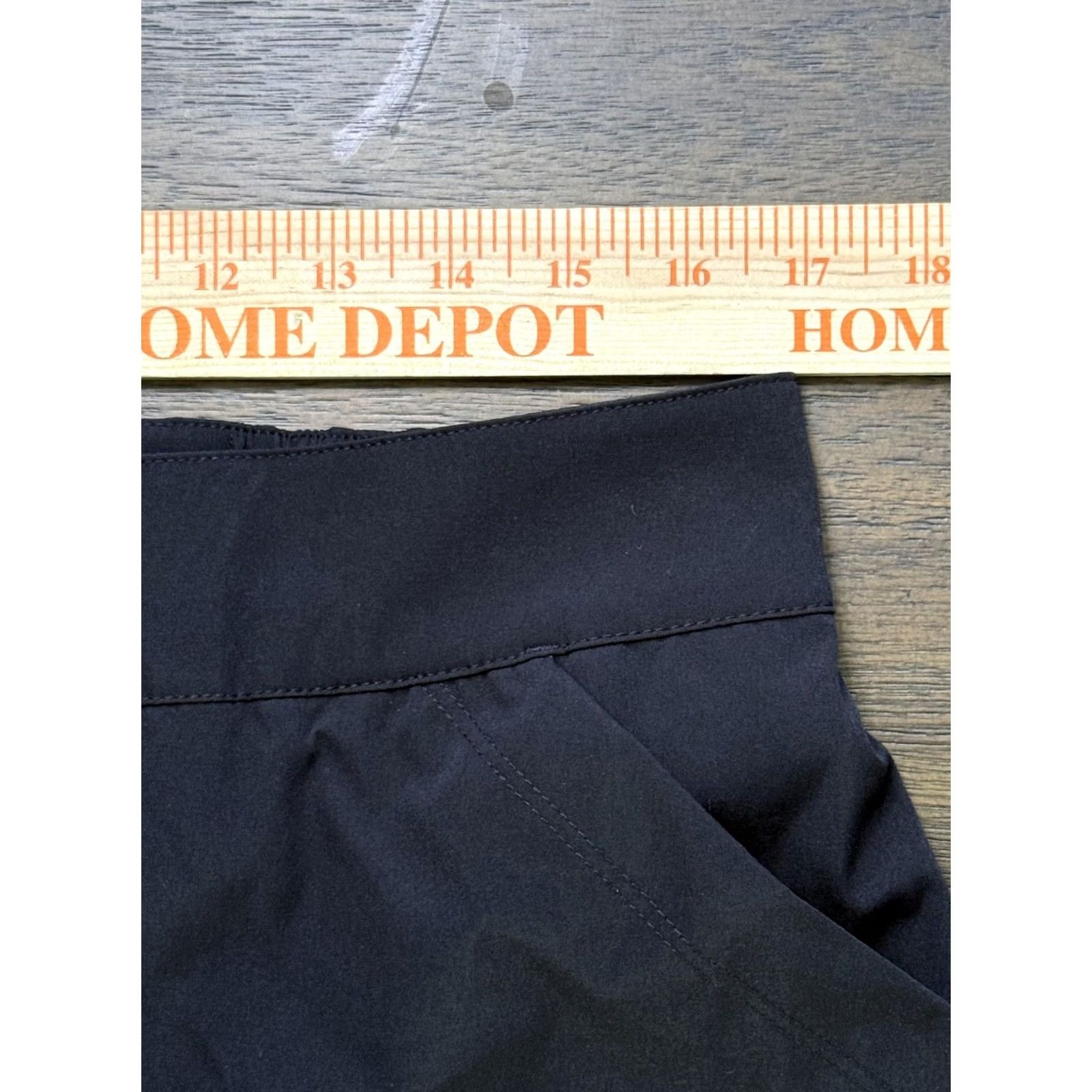 Vintage 32 Degrees COOL Skort Womens L Black Elastic Waist Pockets Zip Pocket Lightweight Active Golf Tennis Skirt Short Size 36" / US 14 / IT 50 - 4 Thumbnail