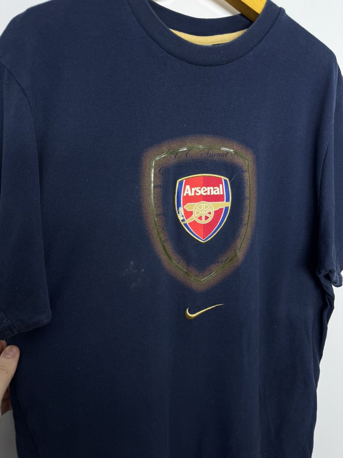 Nike Vintage Nike Tick Arsenal Graphic Print Navy Red T-Shirt Size US M / EU 48-50 / 2 - 8 Thumbnail