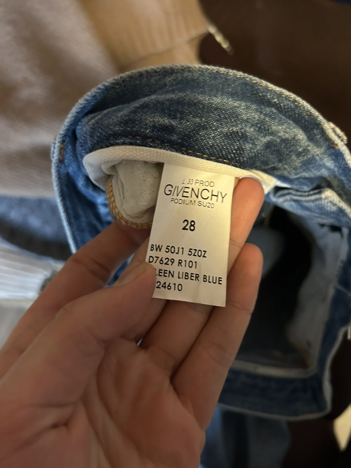 Givenchy Baggy Distressed Cropped Denim Jeans - Size 28 Size US 28 / EU 44 - 15 Thumbnail