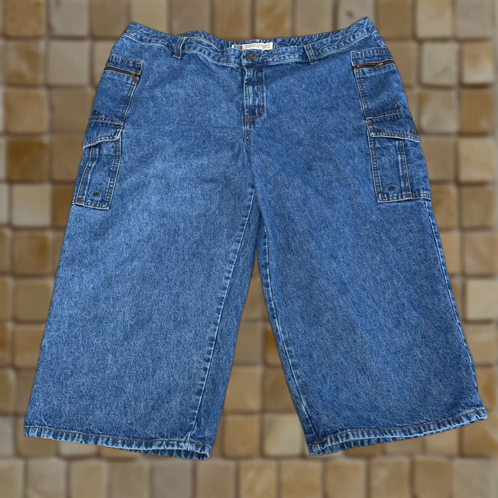 Faded Glory VINTAGE Faded Glory Women’s Cargo Capri Jeans Plus 24W Blue Cotton Womens Size 42" / US 20 - 1 Thumbnail