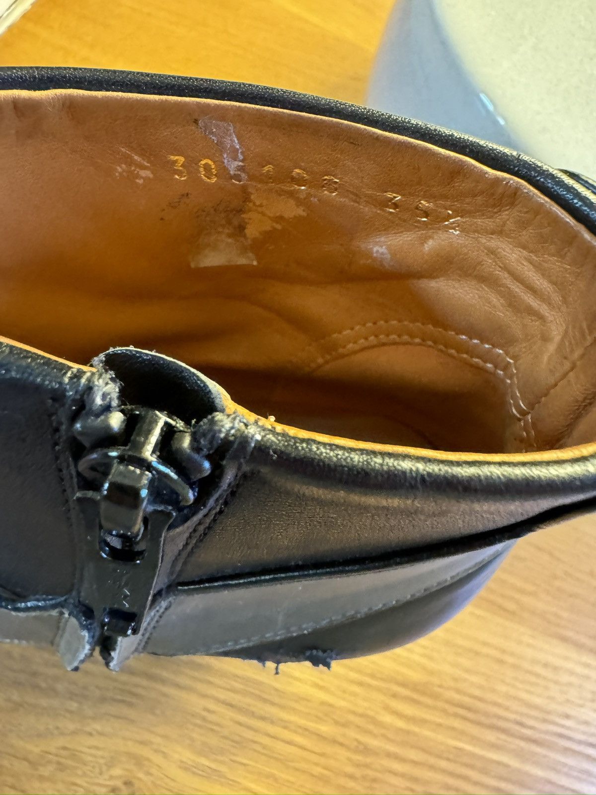 Balenciaga BALENCIAGA PARIS Made in Italy Ankle Bootie Size 35.5 Size US 5.5 / IT 35.5 - 5 Thumbnail