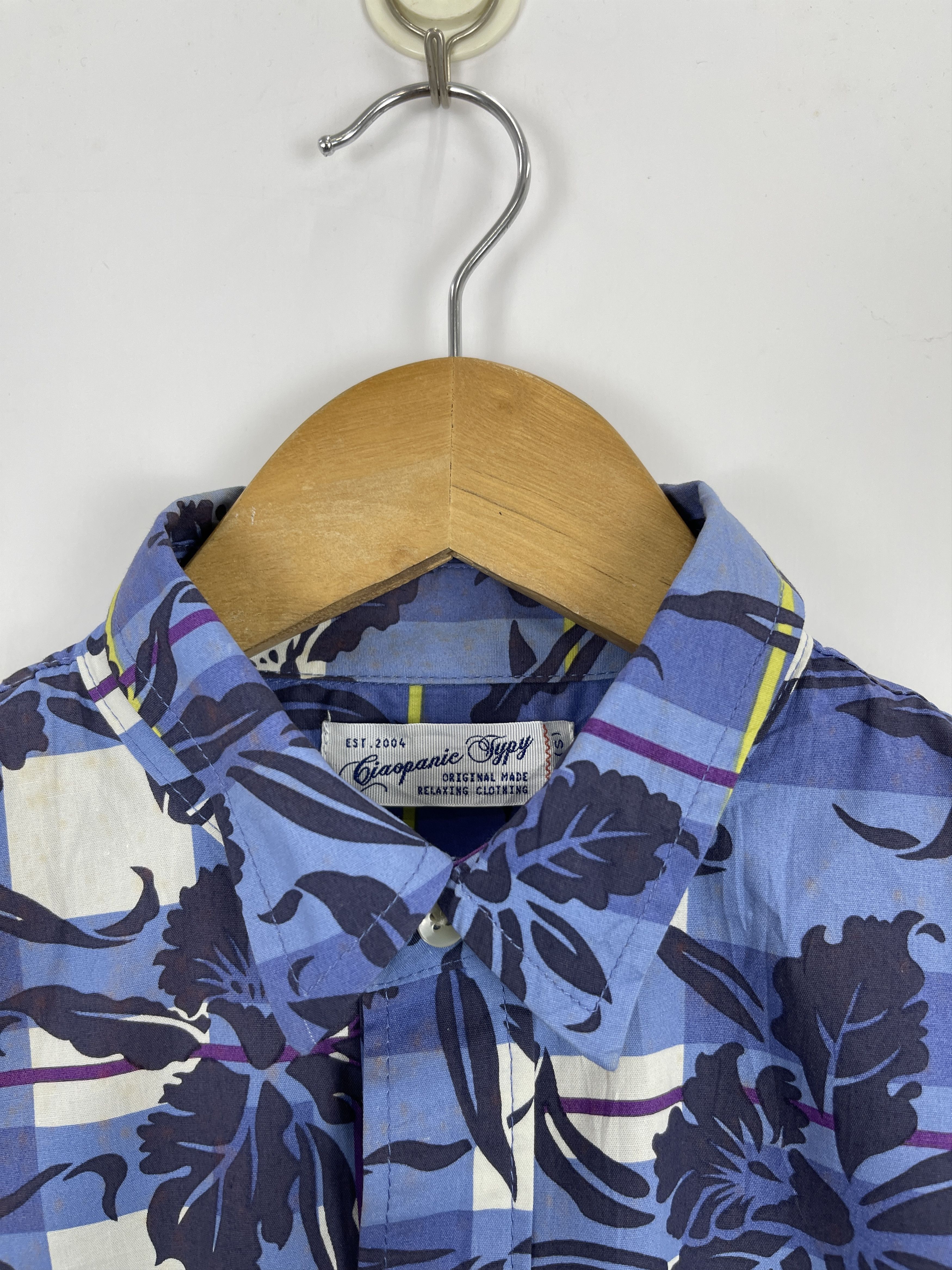 Japanese Brand × Vintage Vintage Japanese Brand Floral Design Shirt TA0410 Size US S / EU 44-46 / 1 - 7 Thumbnail