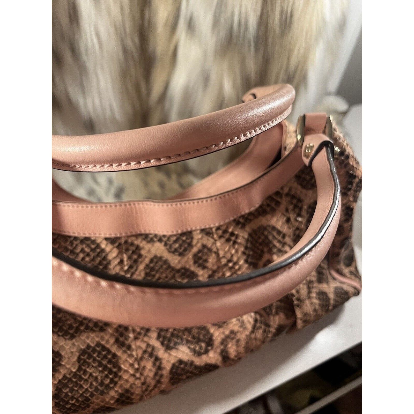 Gucci RARE Gucci PYTHON Handbag LARGE, Tan/pink. Size ONE SIZE - 8 Thumbnail
