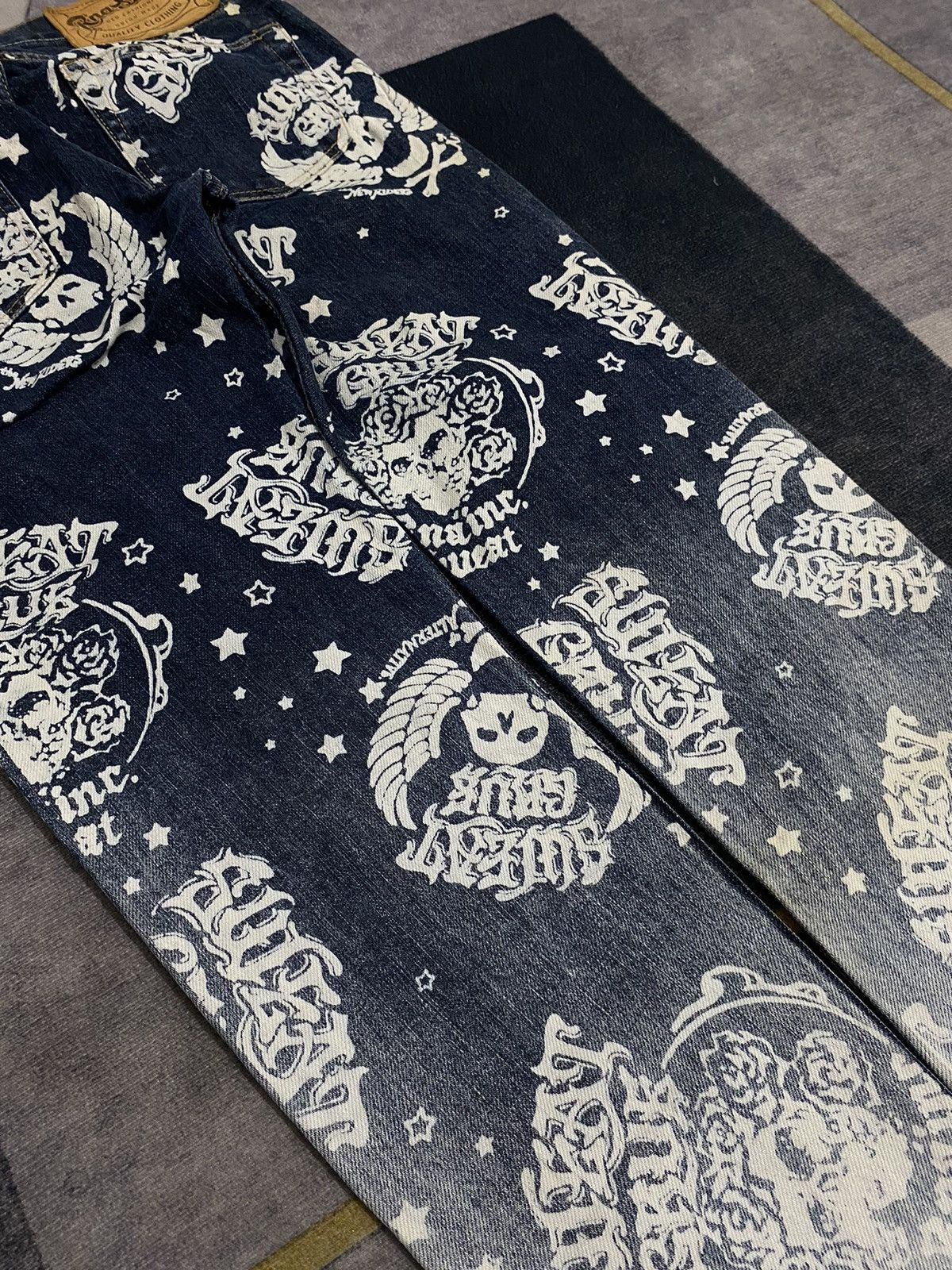 Hysteric Glamour RNAC SWT SKULL PRINT BOOT CUT DENIM PANTS Size US 29 - 7 Thumbnail