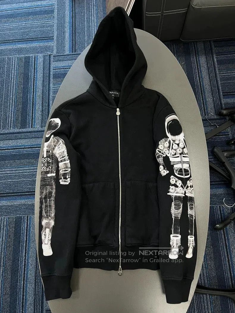 Chanel Chanel Astronaut Pattern Zip Hoodie. Size US S / EU 44-46 / 1 - 1 Thumbnail