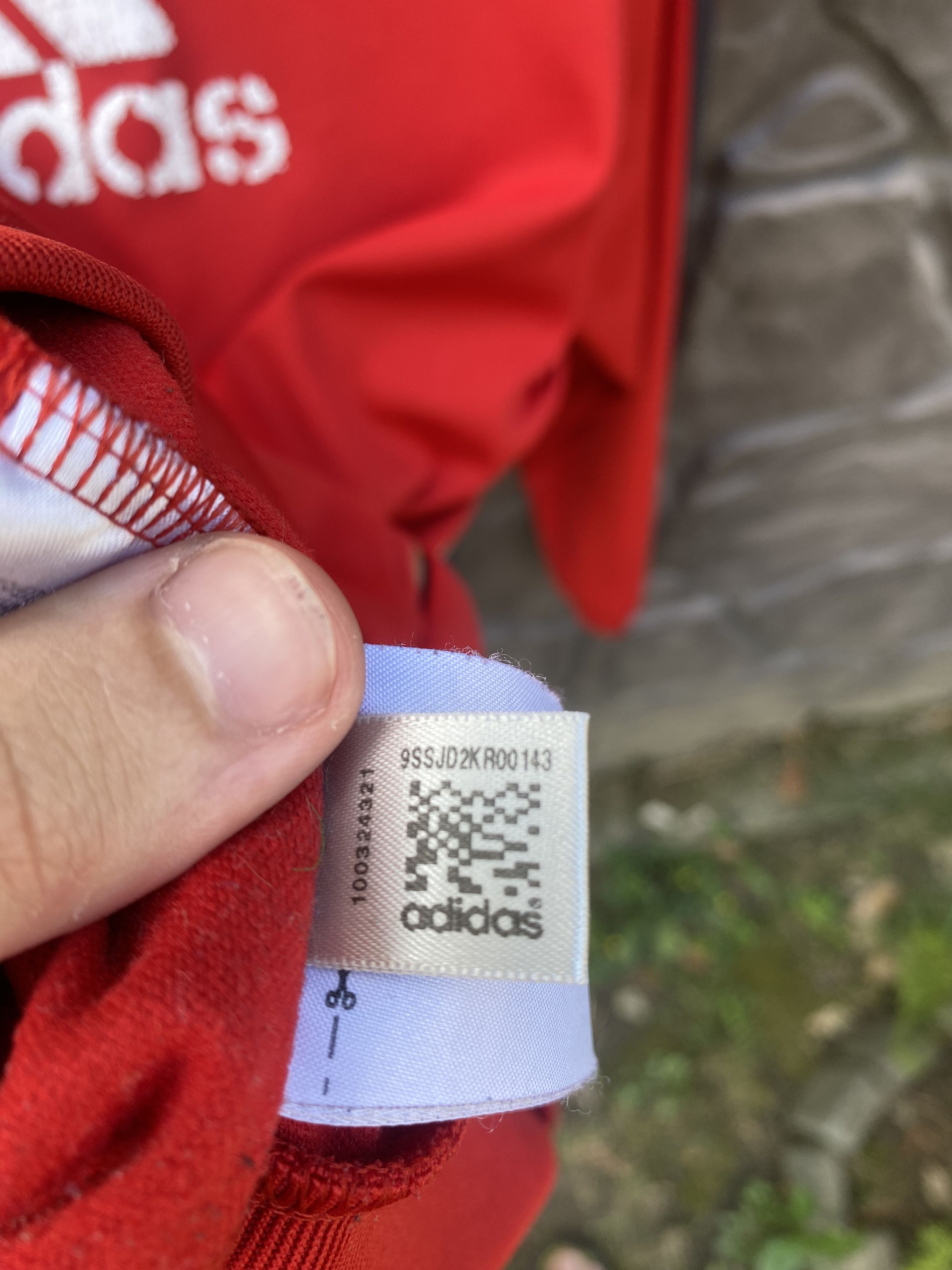 Adidas × Japanese Brand × Vintage Vintage Adidas Liverpool 2009/2010 Jumper Sweatshirt Size US M / EU 48-50 / 2 - 17 Thumbnail