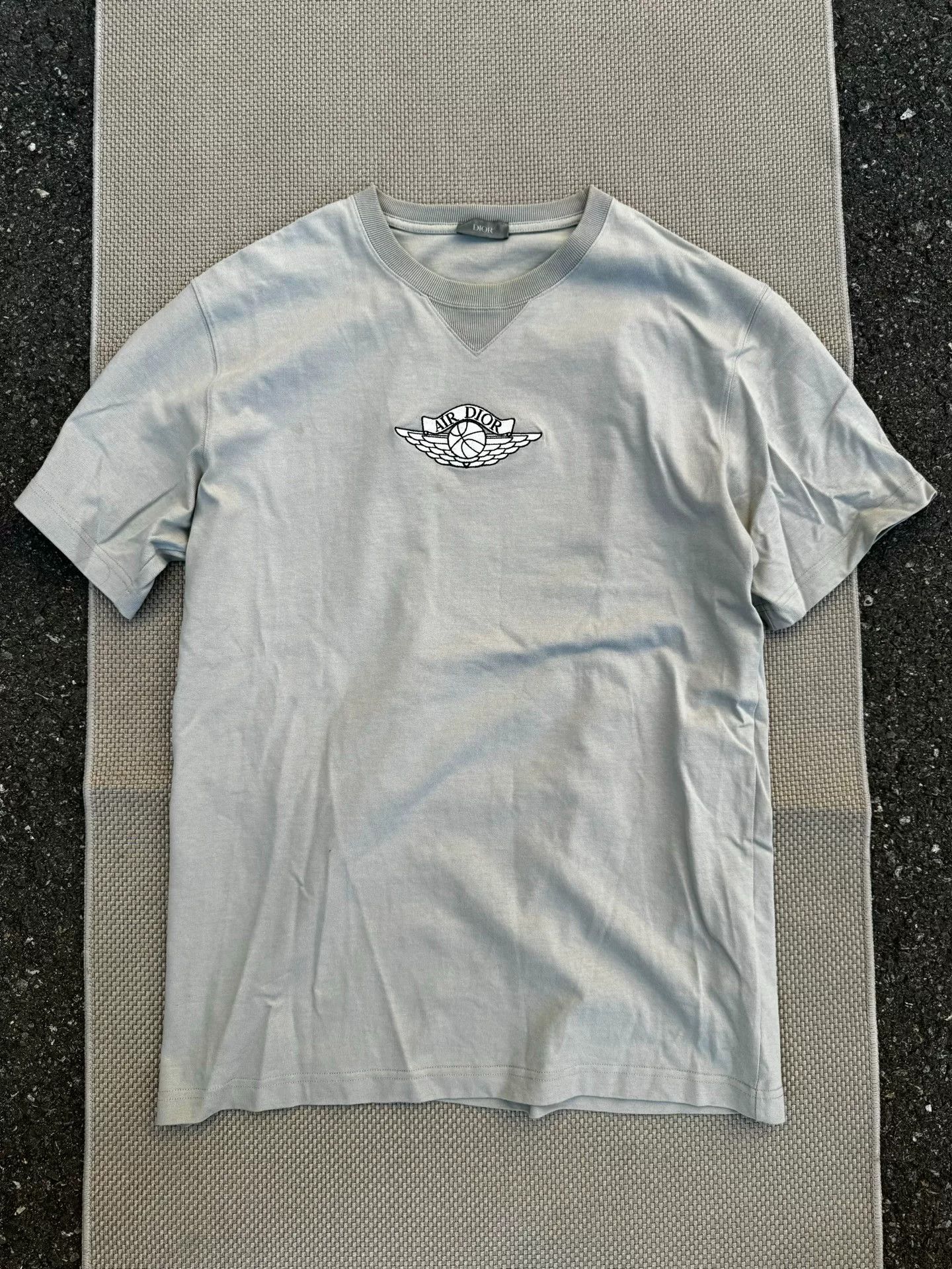 Dior Dior x AJ Embroidered Logo Gray Tee Size US XL / EU 56 / 4 - 1 Thumbnail