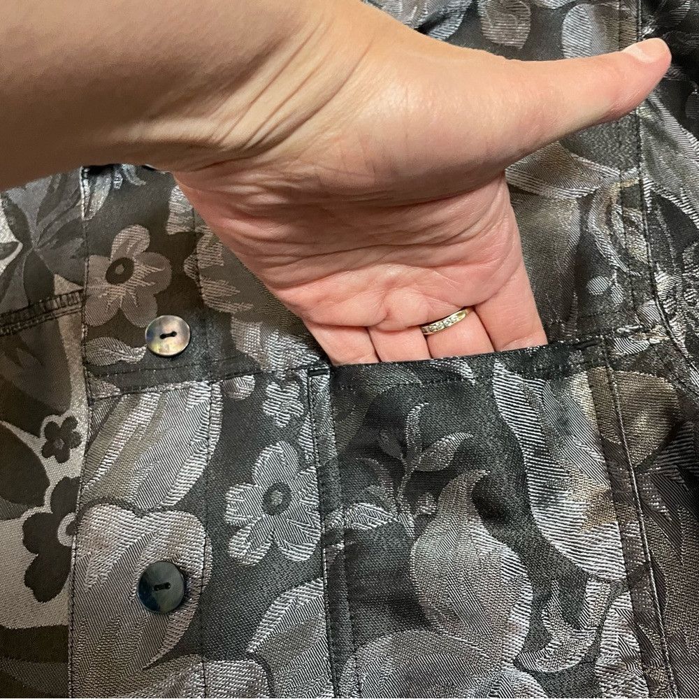 Chicos Chico's Silk Blend Floral Grey Denim Jacket Size 1 US M Size M / US 6-8 / IT 42-44 - 8 Thumbnail