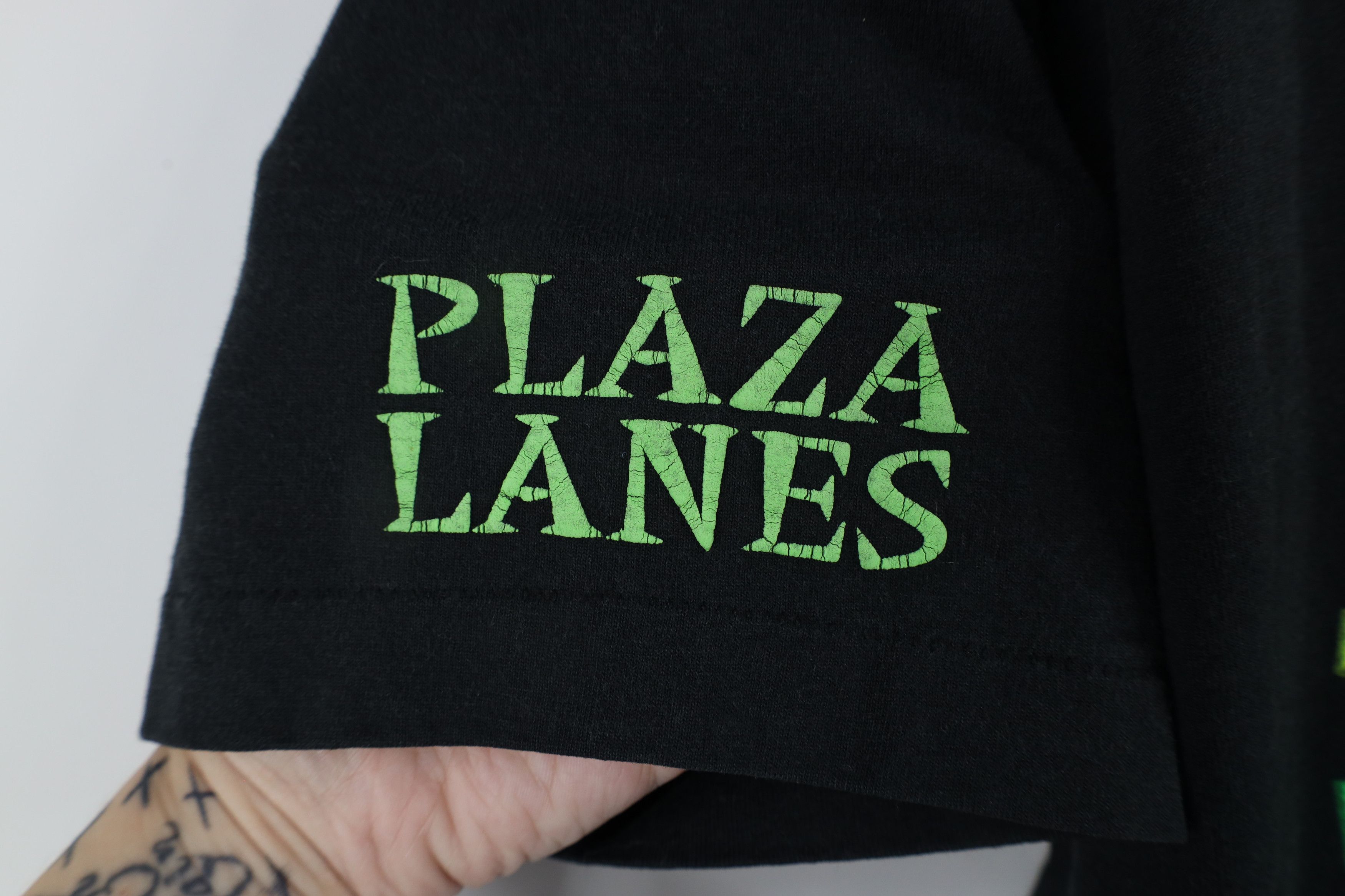 Vintage Vintage 90s Out Plaza Lanes Bowling Staff T-Shirt Black Size US XL / EU 56 / 4 - 4 Thumbnail