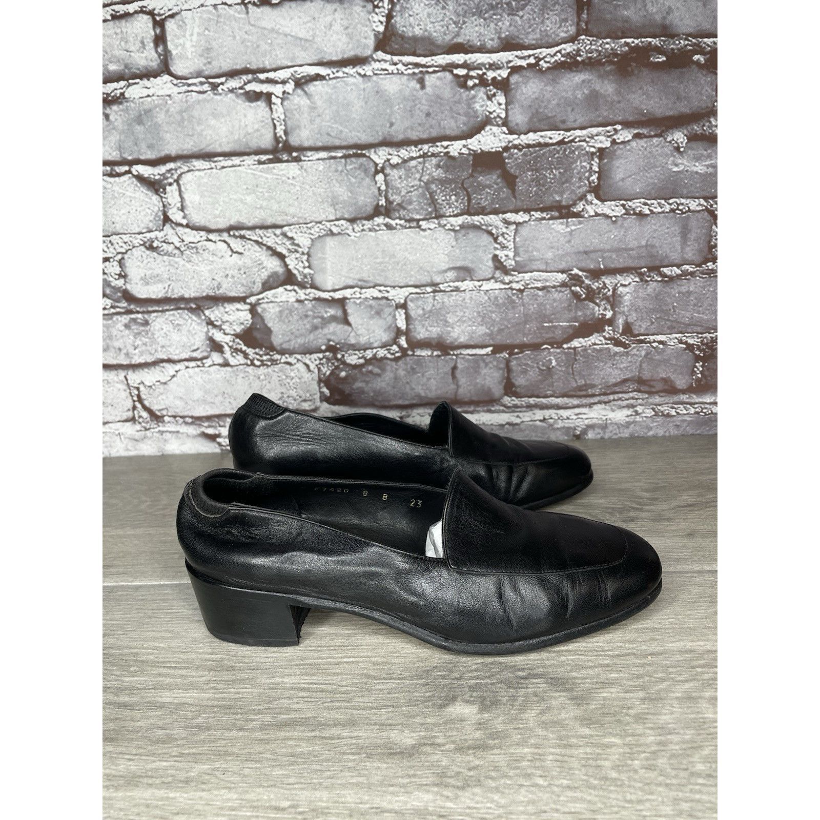 Cole Haan Cole Haan Black Leather Heel Italy Italian Loafers Shoes Wom Size US 8 / IT 38 - 16 Thumbnail