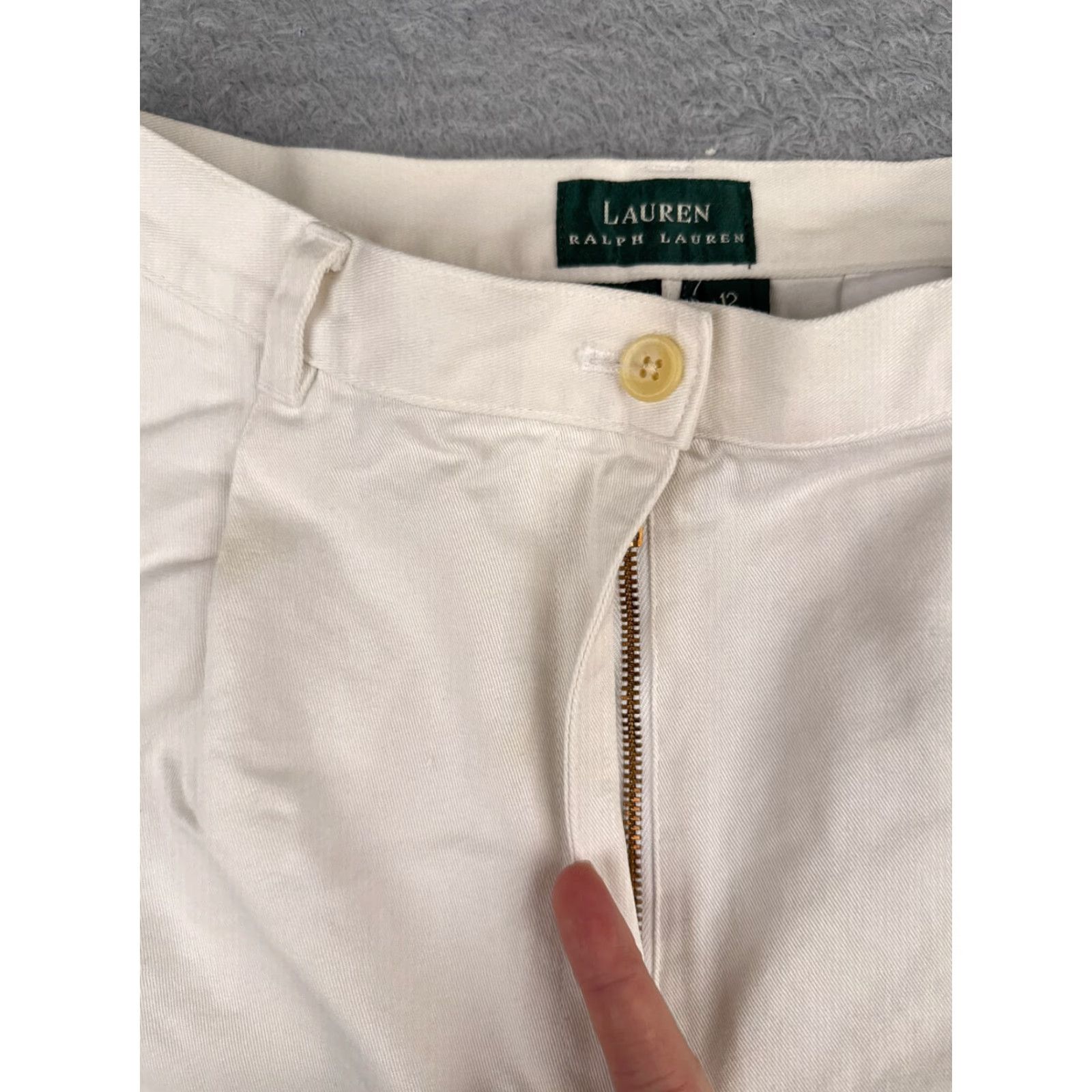 Ralph Lauren Lauren Ralph Lauren Shorts Women 12 White Twill Chino High Rise 31in Waist 6in Inseam Casual Activewear Summer 12 Womens Size 34" / US 12 / IT 48 - 6 Thumbnail