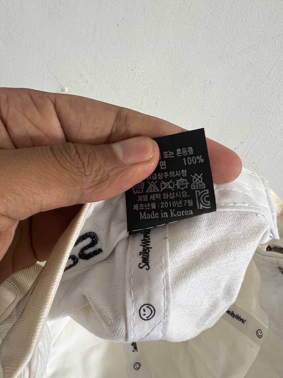 Japanese Brand Happy Sunday Smiley World Hat Size ONE SIZE - 17 Thumbnail